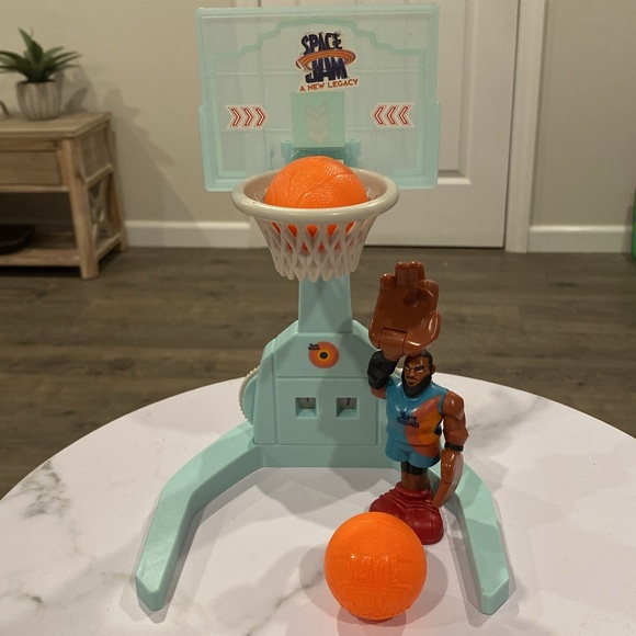 Other - Lebron James Space Jam: A New Legacy Super Shoot & Dunk Playset basketball toy